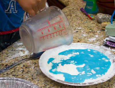 Mixing cornstarch and water